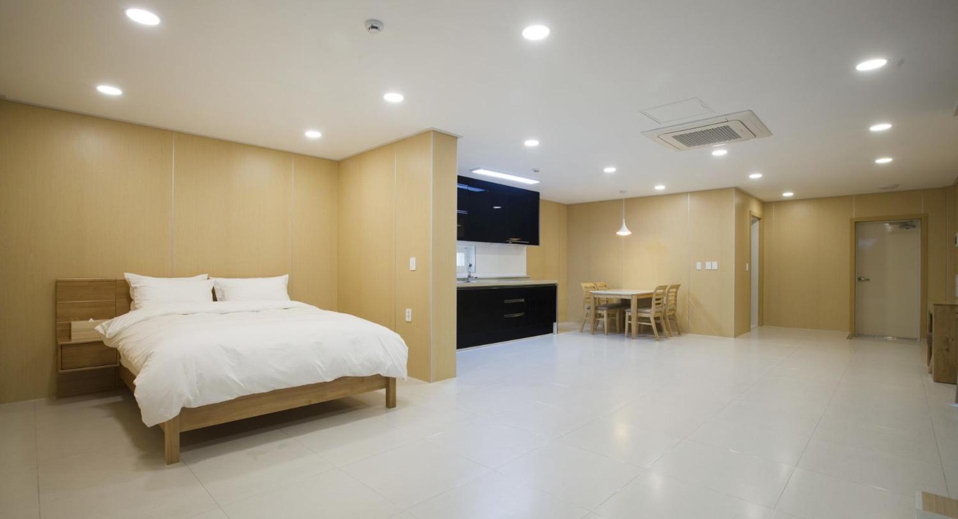 The Mare Pool Villa Pension Taean Buitenkant foto